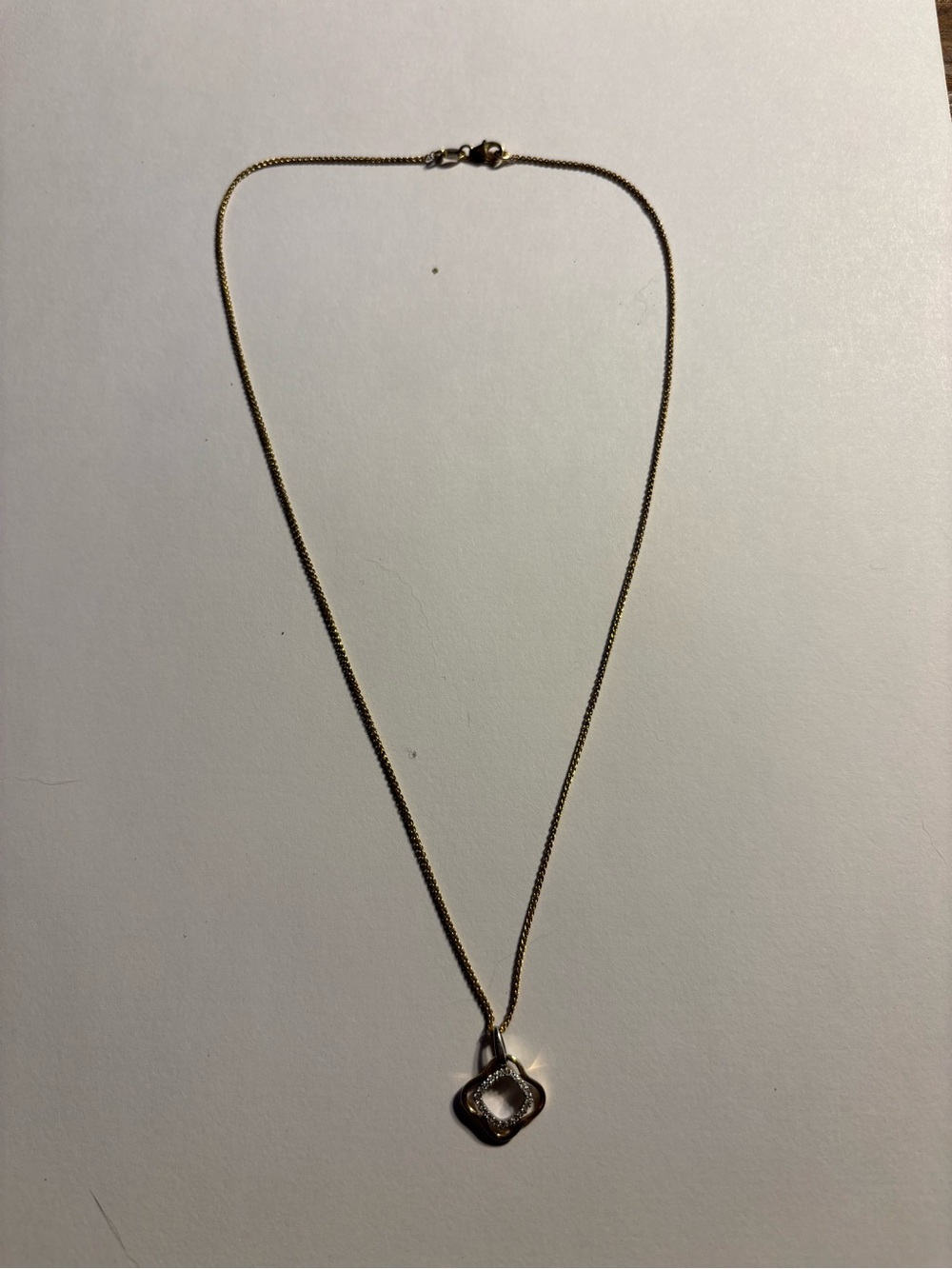 Delicate 14k  Gold Zeghani Quatrefoil pendant on 14k chain